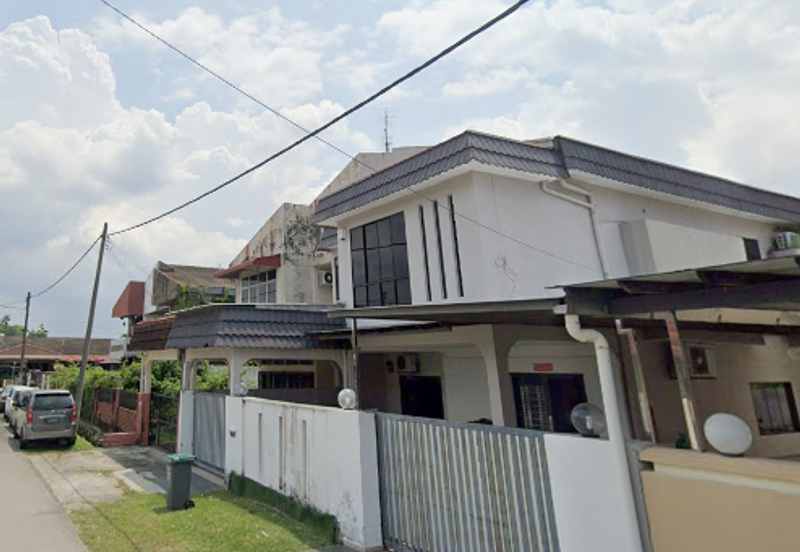 Bank Lelong Terrace House : No.63, Jalan Meribut, Taman Nira, 83000, Batu Pahat, Johor