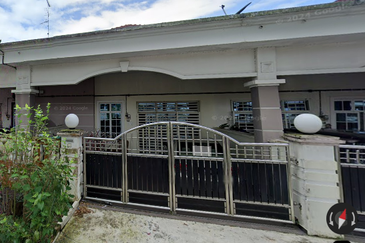 Bank Lelong Terrace House  :174, Jalan Impian Senai 4, Taman Impian Senai, 81400 Senai, Johor Darul Ta'zim