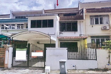 Bank Lelong Terrace House :  96, Jalan Dato Haji 1, Taman Tan Yew Lai, 58200, Kuala Lumpur