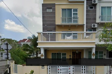 Bank Lelong Terrace House : 1,, Lorong Aston Indah 1, Taman Aston Indah, 14000, Bukit Mertajam, Pulau Pinang