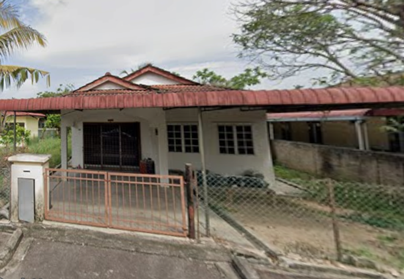 Bank Lelong Bungalow House : 43, Lorong Pekatra Indah 22, Taman Pekatra Indah, 14120, Simpang Ampat, Pulau Pinang