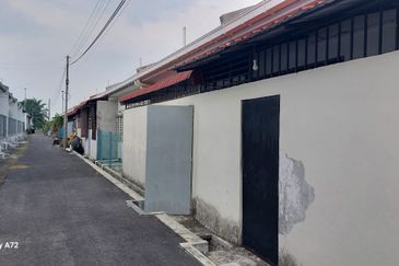 For Sale -  Single Storey Terrace House, Taman Bentara, Teluk Panglima Garang