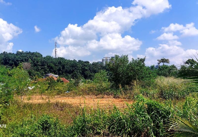 Persiaran Desa Pinggiran Putra 5 