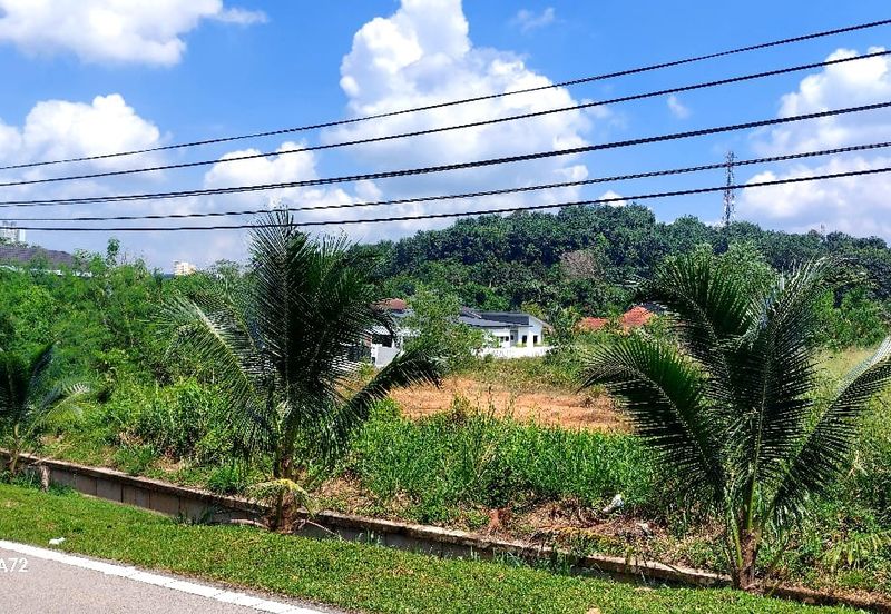 Persiaran Desa Pinggiran Putra 5 