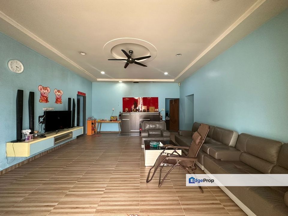 Kulai Bukit Batu 1 Storey Bungalow For Sale!! for Sale RM650,000 By