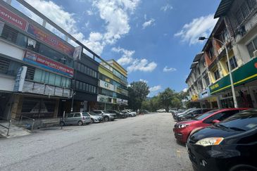 Shop Apartment @ Taman Bukit Indah