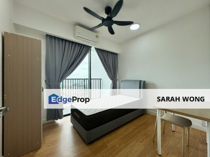 Edumetro Subang -Balcony Room for Rent ( Fully Furnished ) , Selangor, USJ
