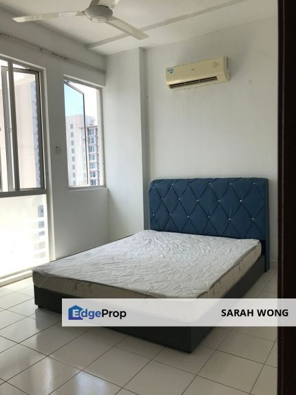 Subang Jaya SS15 Near LRT /INTI College/SJMC  -  Master Bedroom  ( Chinese Female unit  ) , Selangor, Subang Jaya