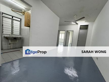Newly painted & Move in Condition - Sri Mutiara ,Putra Height ( 3Room 2Bath )  , Selangor, Putra Heights
