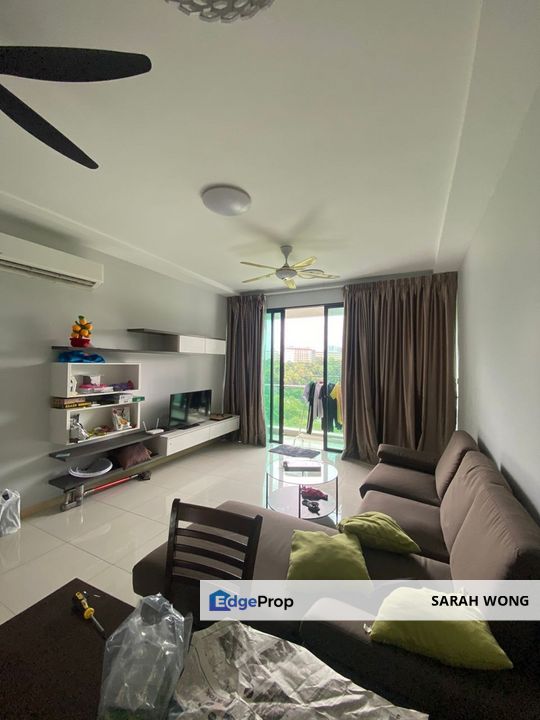 Lacosta Bandar Sunway South Quay -Medium Room (fully furnished) , Selangor, Bandar Sunway