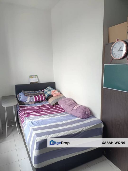 Subang SS15 -Female Master Bedroom with Private Bathroom and Fully Furnished , Selangor, Subang Jaya