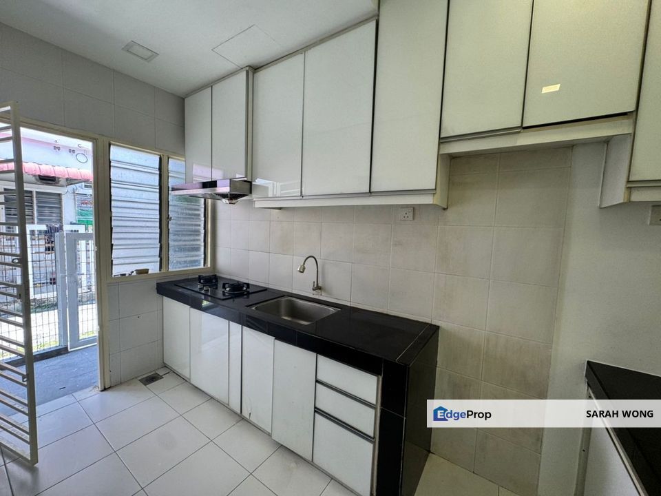 BSP 4 Landed Townhouse Ground Floor with Renovation ,Well Keep unit , Selangor, Kuala Langat