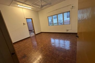 Seksyen 11, Shah Alam