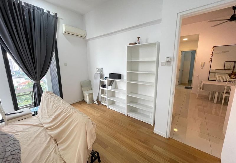 Waltz Residences Premium Renovation Unit for SALES ( 4Room + 4Bath + 2Carpark ) FREEHOLD   