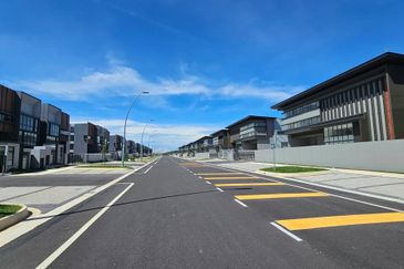 Elmina Business Park