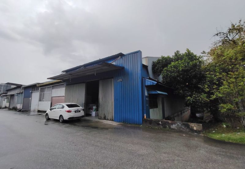 Taman Industrial Sungai Buloh (TSB Commercial Centre)