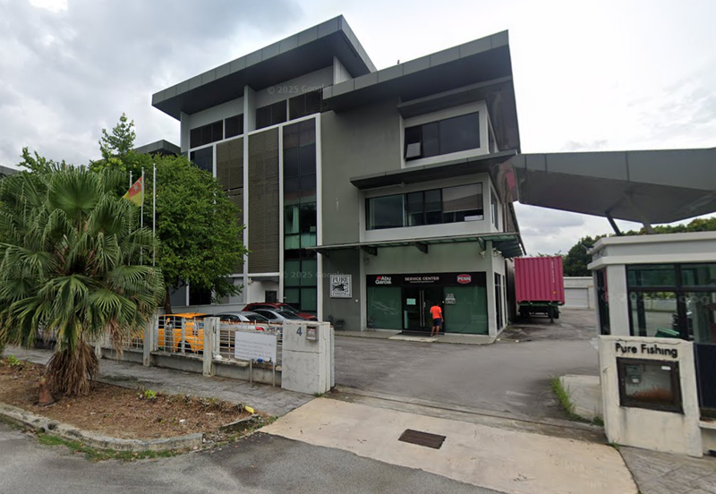 3 Storey Semi-D Factory for RENT, Metropolitan Business Park, Bukit Jelutong, Shah Alam