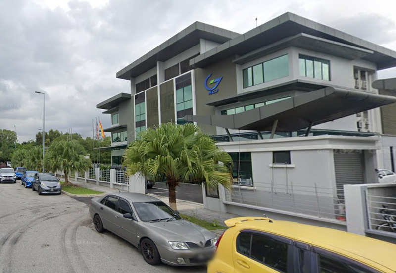 3 Storey Semi-D Factory for RENT, Metropolitan Business Park, Bukit Jelutong, Shah Alam
