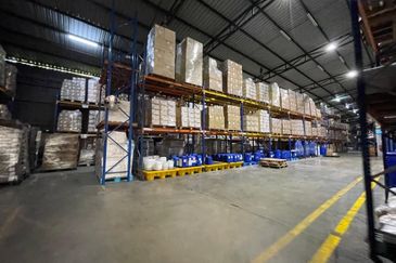 Taman Industrial Sungai Buloh (TSB Commercial Centre)