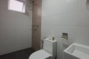 Aurora Residence @ Lake Side City