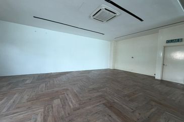 Taman Industrial Sungai Buloh (TSB Commercial Centre)