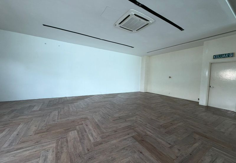 Taman Industrial Sungai Buloh (TSB Commercial Centre)