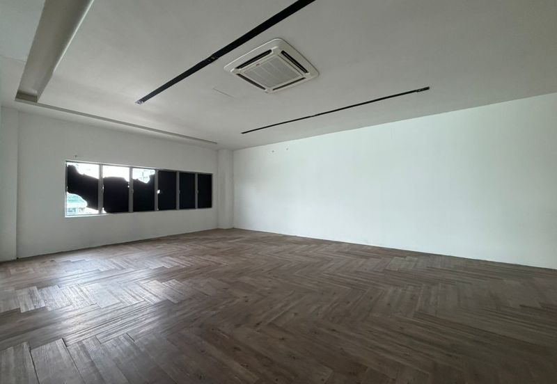 Taman Industrial Sungai Buloh (TSB Commercial Centre)