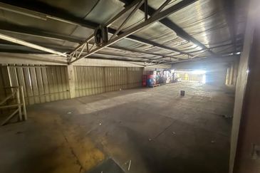 Taman Industrial Sungai Buloh (TSB Commercial Centre)