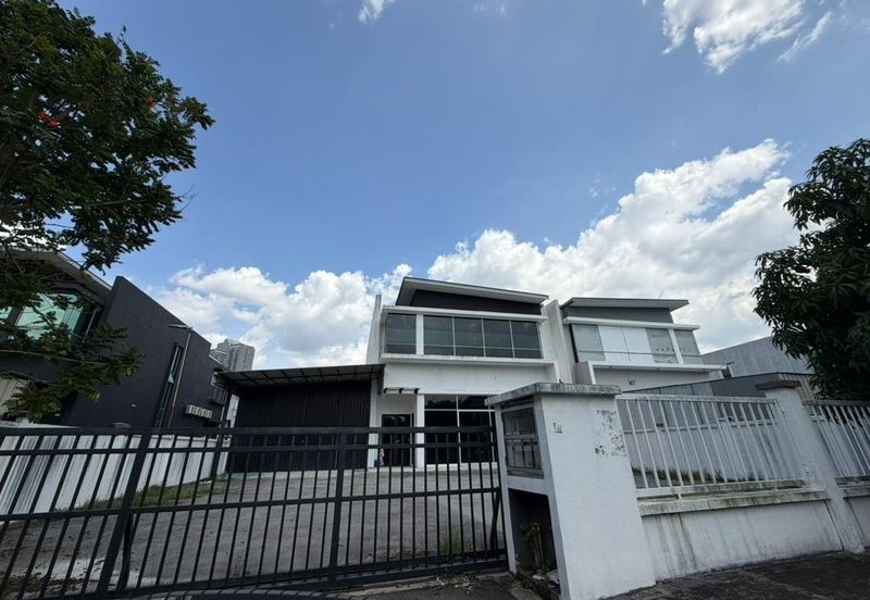 Taman Industrial Sungai Buloh (TSB Commercial Centre)