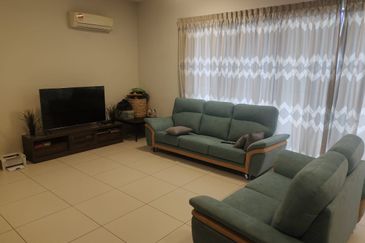 Zefer Hill Residence