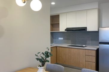 Aurora Residence @ Lake Side City