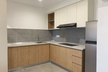 Aurora Residence @ Lake Side City