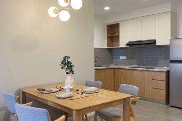 Aurora Residence @ Lake Side City