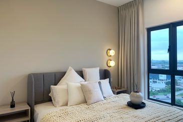 Aurora Residence @ Lake Side City