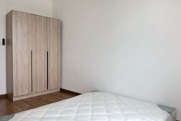 The Tresor @ Gravit 8 *