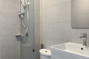 The Tresor @ Gravit 8 *