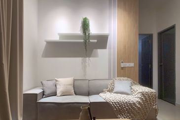 Henna Residence @ The Quartz