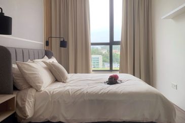 Henna Residence @ The Quartz