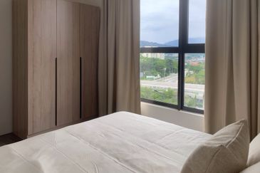 Henna Residence @ The Quartz