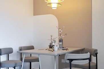 The Tresor @ Gravit 8 *