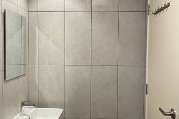 Tuan 2egacy (Tuan Residency 2)