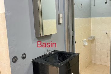 Pangsapuri Putra Raya