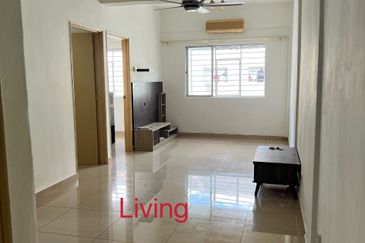 Pangsapuri Putra Raya