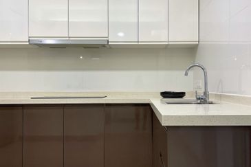 Royalle Condominium @ North Kiara