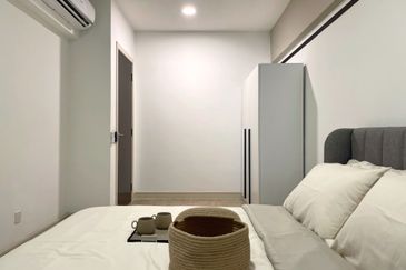 Royalle Condominium @ North Kiara