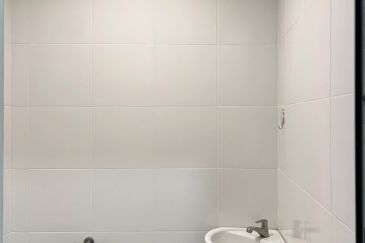 Royalle Condominium @ North Kiara