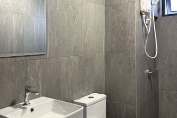 Savvy @ Riana Dutamas