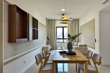 Savvy @ Riana Dutamas