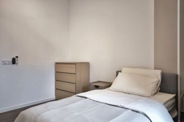 Aurora Residence @ Lake Side City