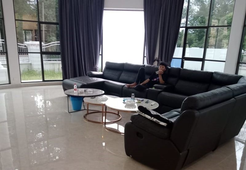 Jalan Bukit Antarabangsa 